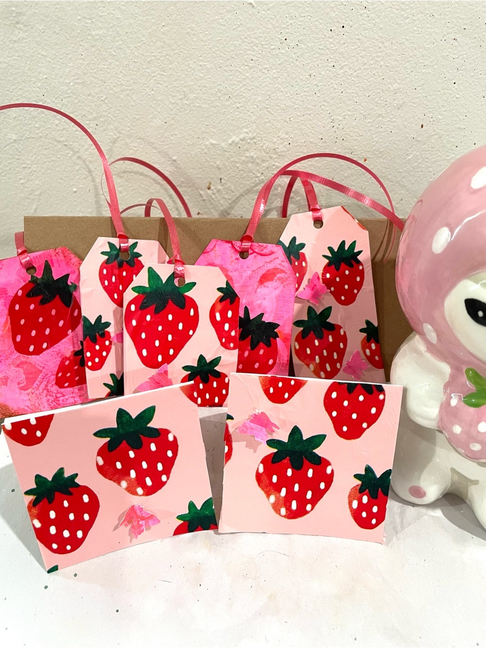 7 Strawberry thank you Tags & mini Cards